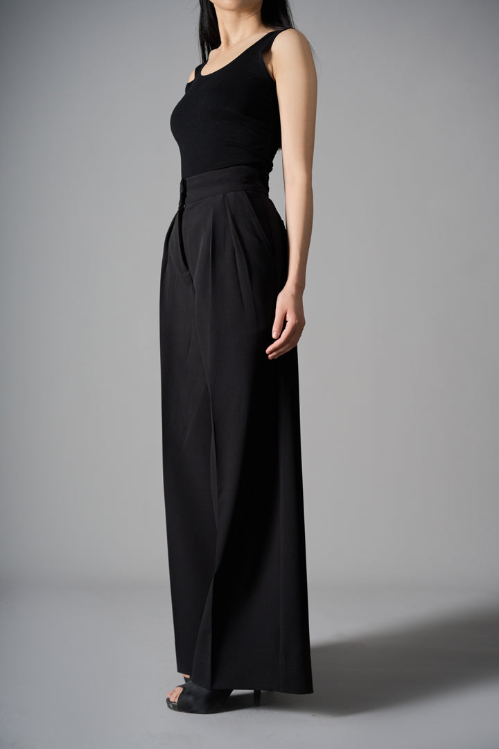 HER Pleated Pants Black
